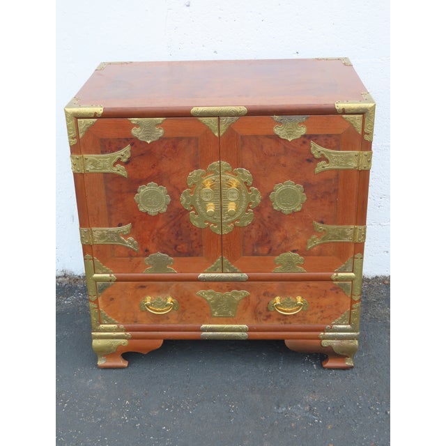 Asian Style Hollywood Regency Nightstands End Side Bedside Table Cabinet 6670 For Sale - Image 12 of 17