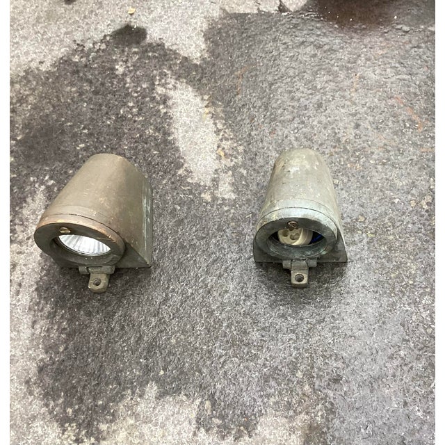 Mid-Century Modern Vintage Wall Garden Lamps, 1980s, Set of 2 For Sale - Image 3 of 6