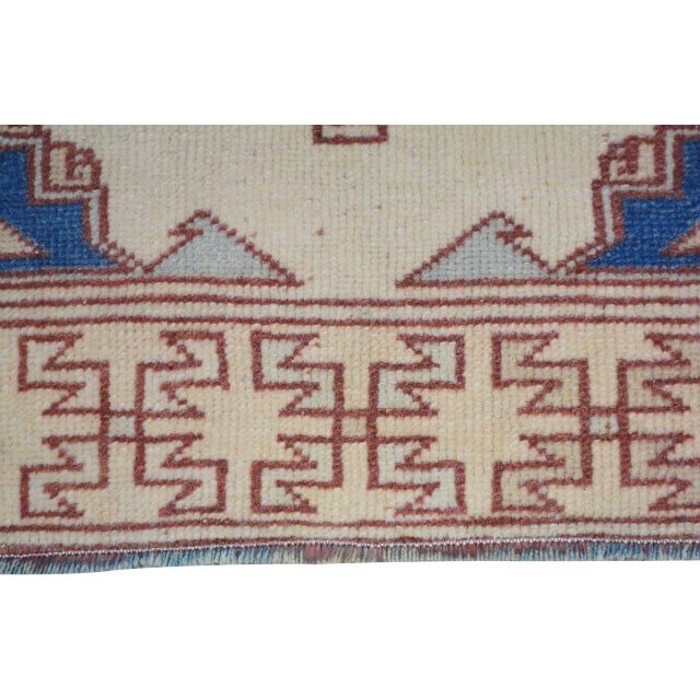 Vintage Turkish Anatolian Knotted Wool Rug, 2'10''x4'4'' For Sale - Image 4 of 5
