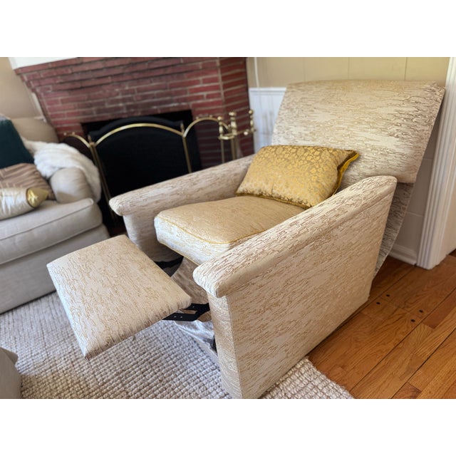 Gregorius Pineo Attributed to Gregorius Pineo Amsterdam Reclining Chair — Custom Gold Upholstery For Sale - Image 4 of 12
