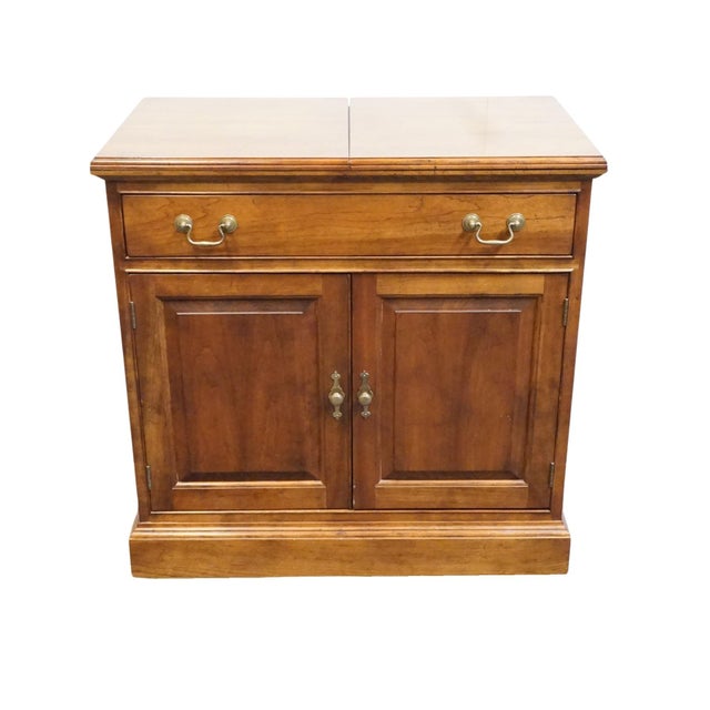 Traditional Stickley Furniture Traditional Style Solid Cherry 68" Flip Top Server Buffet 4077 For Sale - Image 3 of 18
