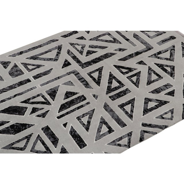 Art Deco Rug & Kilim’s Art Deco Style Modern Rug in Gray, Black Geometric Pattern For Sale - Image 3 of 6