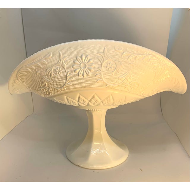 Mid 20th Century Vintage Westmoreland Milk Glass Folded Fruit Dish For Sale - Image 5 of 9