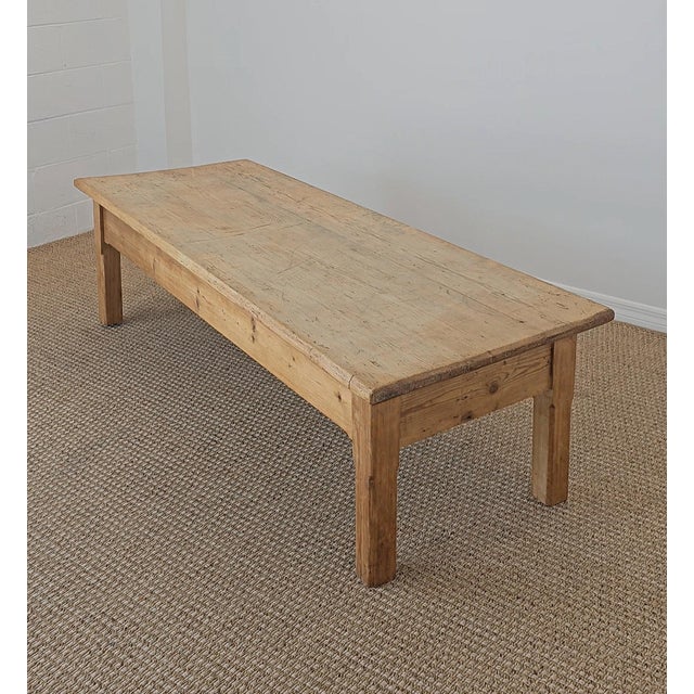 Antique English Pine Coffee Table - Circa 1910 For Sale In Orlando - Image 6 of 8