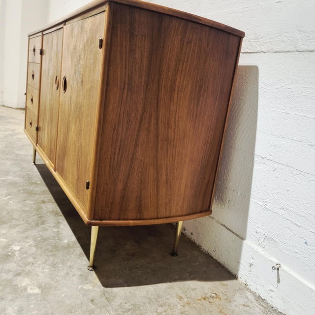 1950s Walnut and Brass Sideboard by William Watting for Fristho, 1950s For Sale - Image 5 of 16