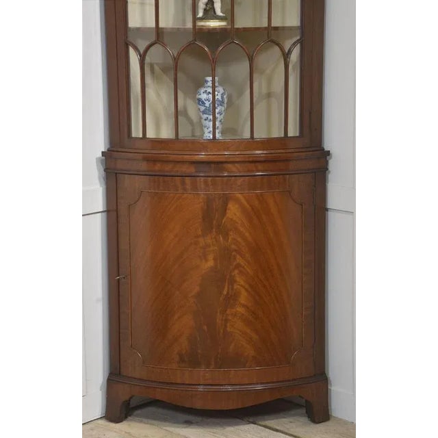 Georgian Style Mahogany Corner Cabinet, 1890s For Sale - Image 5 of 12