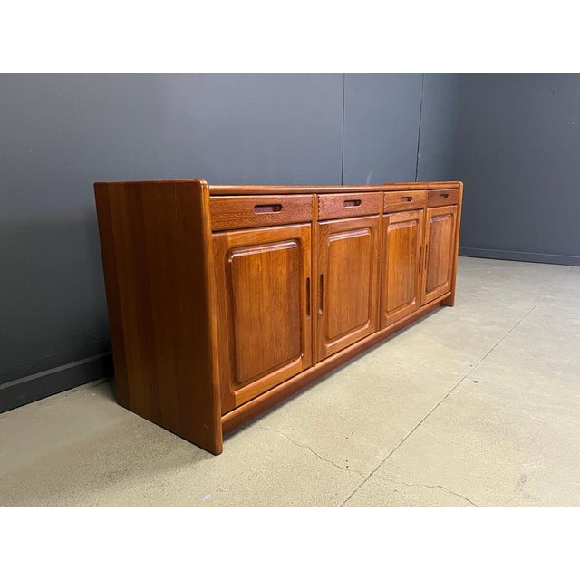 1960s Mid-Century Scandinavian Credenza from Dyrlund, 1960s For Sale - Image 5 of 12