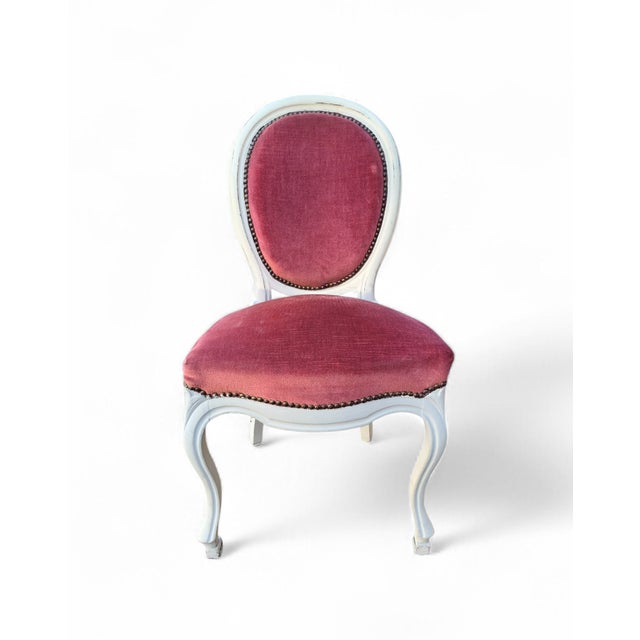 Antique French Louis XVI Style Château Chairs in Pink Velvet, 1890s, Set of 4 For Sale - Image 4 of 18