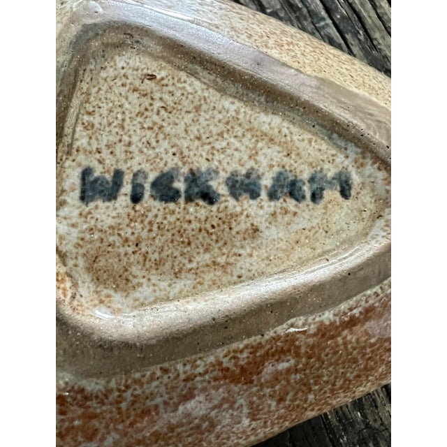 Tan Midcentury Nancy Wickham Boyd Biomorphic Triangular Stoneware Pottery Bowl For Sale - Image 8 of 11