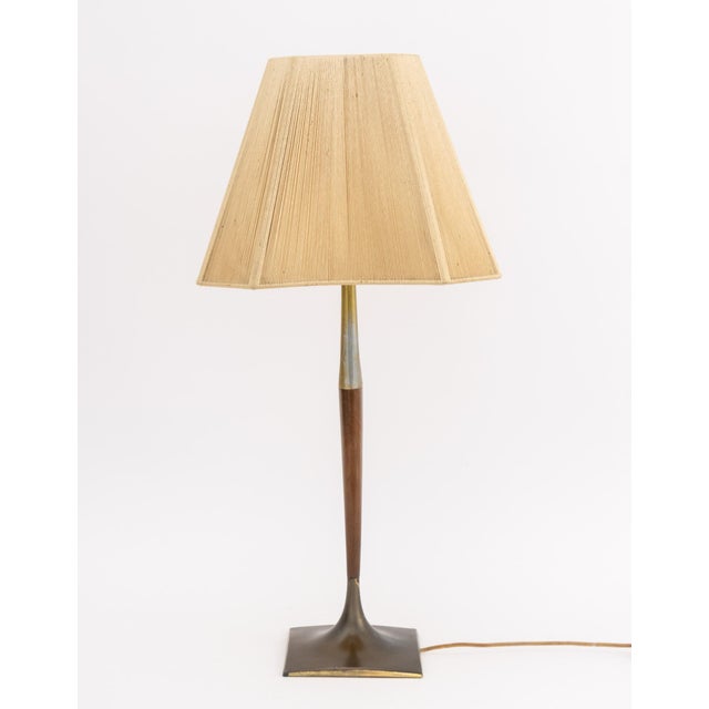 Beige Gerald Thurston "Wishbone" Walnut and Bronzed Metal Table Lamp For Sale - Image 8 of 9