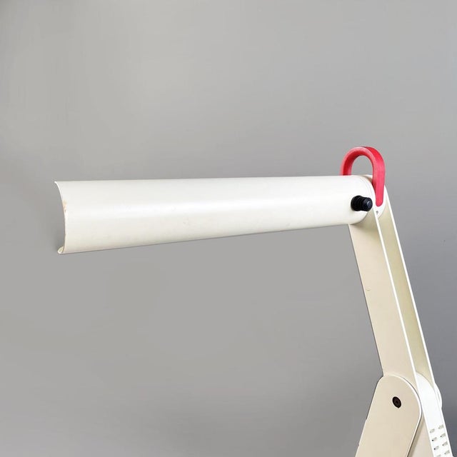 Italian Modern Adjustable White Metal Table Lamp with Clamp, 1980s For Sale - Image 11 of 18