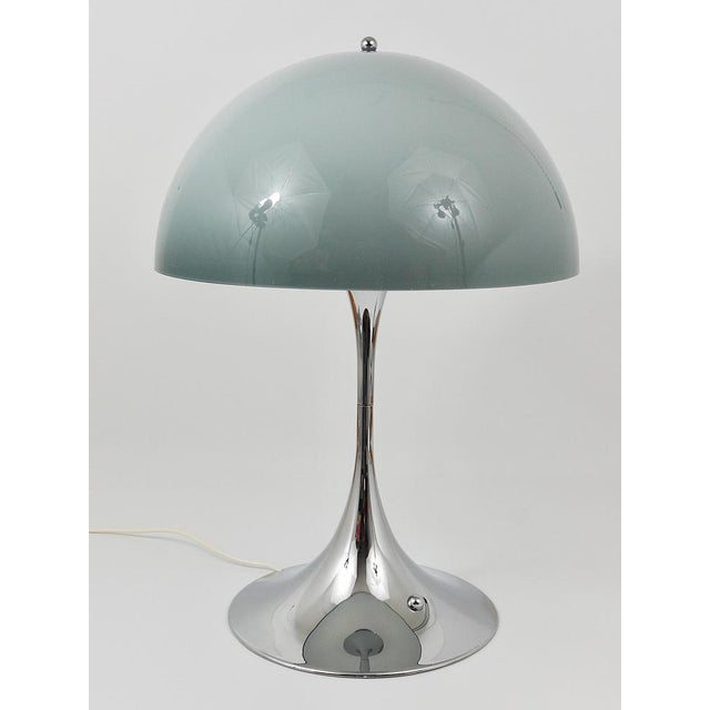 Panthella Table Lamp with Chrome Base and Grey Shade by Verner Panton for Louis Poulsen, 1970s For Sale - Image 3 of 16