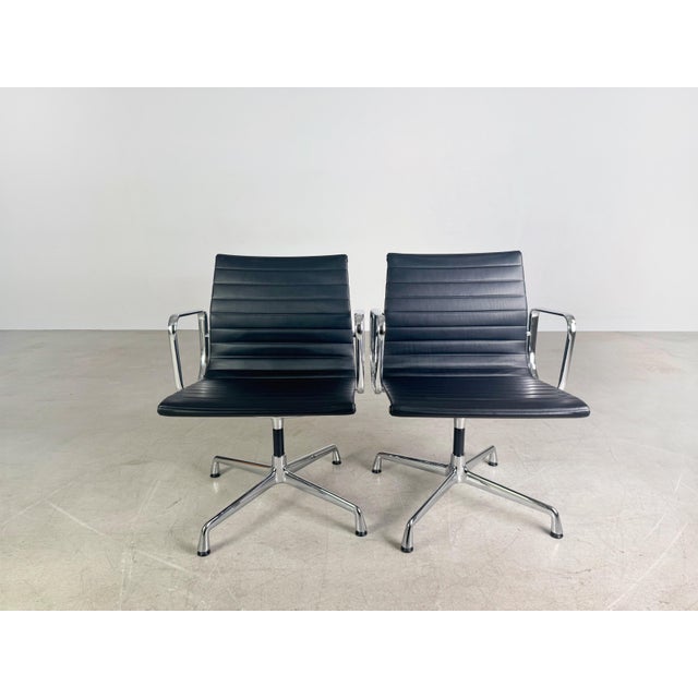 We are offering a beautiful EA 108 office chair by Vitra in black leather for sale. The design was created by the renowned...