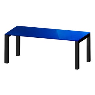 Anhelo Dining Table in Blue Gloss Lacquer by Moanne For Sale