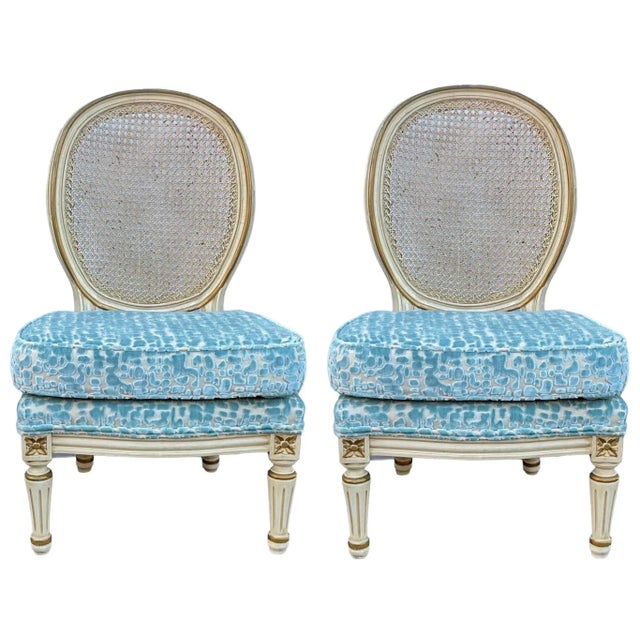 Ivory Hollywood Regency Era French Style Painted and Gilded Slipper Chairs in Cut Velvet -Pair For Sale - Image 8 of 8