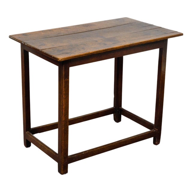 English Oak 1800s Side Table with Planked Top, Straight Legs and Stretchers For Sale