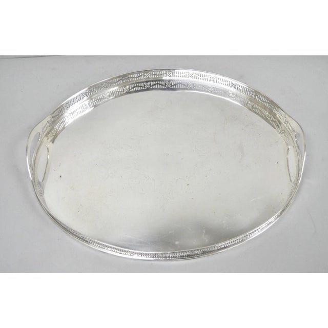 Antique English Sheffield Edwardian Silver Plated Oval Serving Platter Tray. Item features fretwork raised gallery, twin...