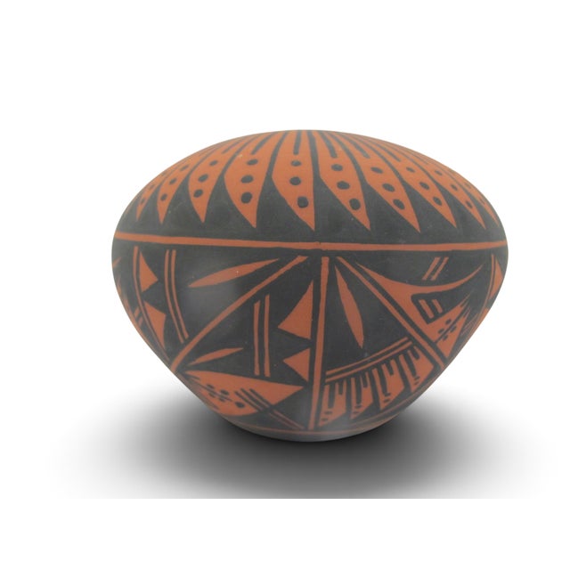 Ceramic Acoma Pueblo Native American Geometric Pottery Seed Jar Pot Signed For Sale - Image 7 of 9