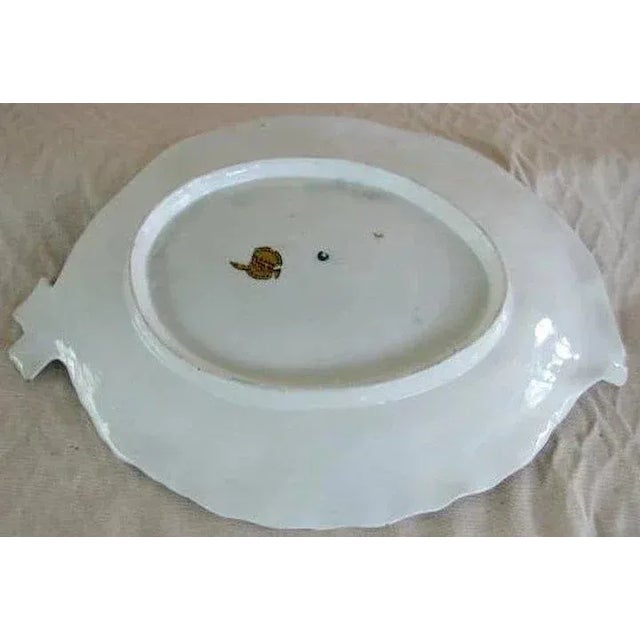 18th Century 18th Century Worcester Blue & White Leaf Form Dish For Sale - Image 5 of 7