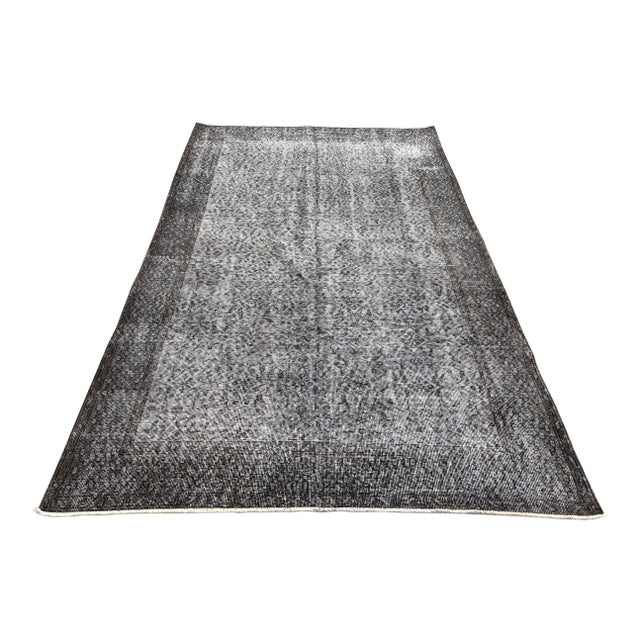 1960s Vintage Turkish Distressed Gray Rug - 5′4″ × 9′6″ For Sale