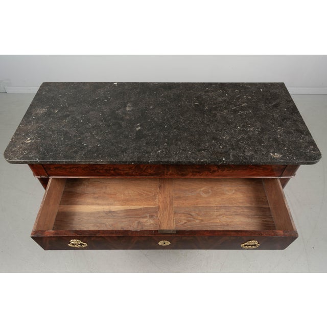 19th Century Louis Philippe Mahogany Commode For Sale In Orlando - Image 6 of 12