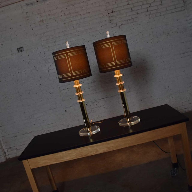 1970s Modern Hollywood Regency Lamps Lucite & Brass Plate Black With Shades Style Karl Springer - A Pair For Sale - Image 13 of 16