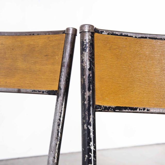 French Stacking 510 Dining Chairs with Black Frame from Mullca, 1960s, Set of 4 For Sale - Image 10 of 18