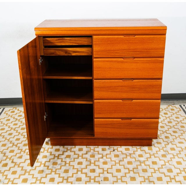 1960s Mid Century Danish Modern Gentleman's Chest Dresser 7 Drawer Teak Vanity Denmark For Sale - Image 11 of 12
