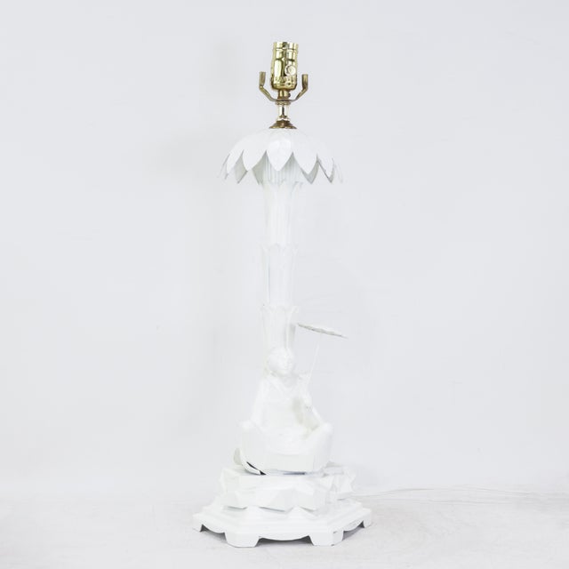 Early 21st Century Pair of Vintage Chinoiserie White Tole Palm Tree and Figurine Table Lamps For Sale - Image 5 of 12