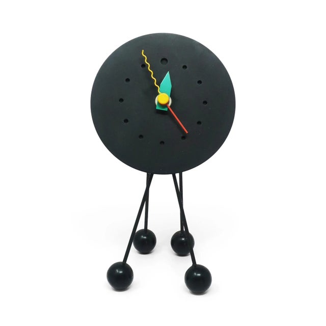 Postmodern 1980s Postmodern Desk Clock by Shohei Mihara for Wakita For Sale - Image 3 of 7