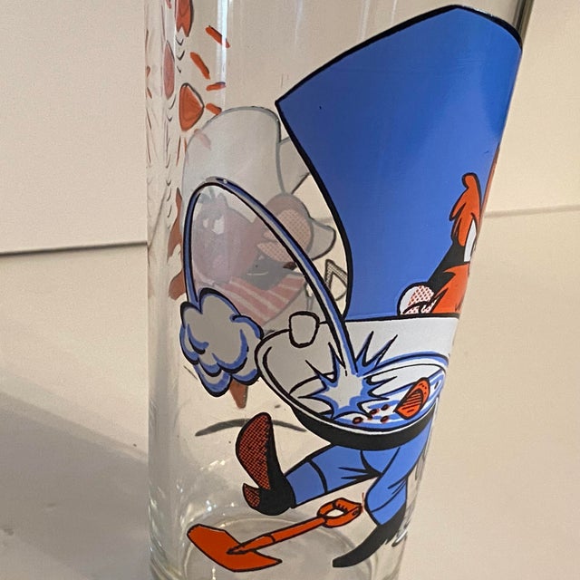 1970s 1976 Loony Tunes Yosemite Sam and Speedy Gonzales "Panning for Gold" Collectors Series Glass For Sale - Image 5 of 7