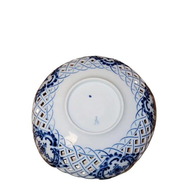 Meissen Porcelain 19th Century Meissen Pentafoil Bowl For Sale - Image 4 of 5