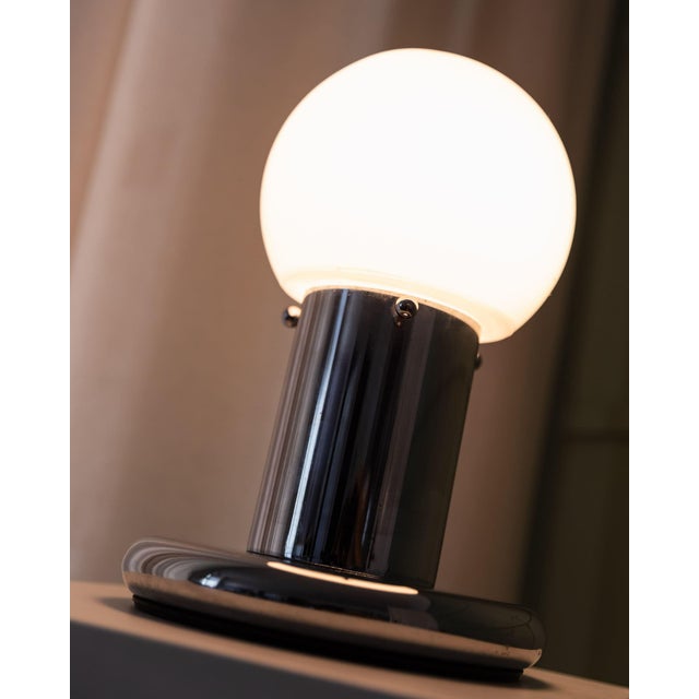 White Space Age Italian Table Lamp, 1970s For Sale - Image 8 of 12