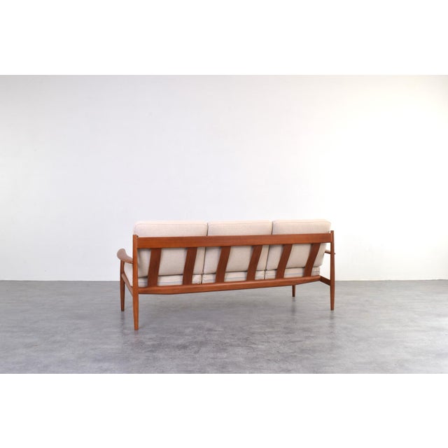 Beige Mid-Century Danish Teak and Wool Sofa by Grete Jalk for France & Søn, 1960s For Sale - Image 8 of 17