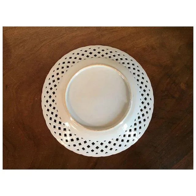 Ceramic Antique 18th Century Chinese Export Porcelain Plate in Famille Rose Glaze With Reticulated Basketweave Border For Sale - Image 7 of 9