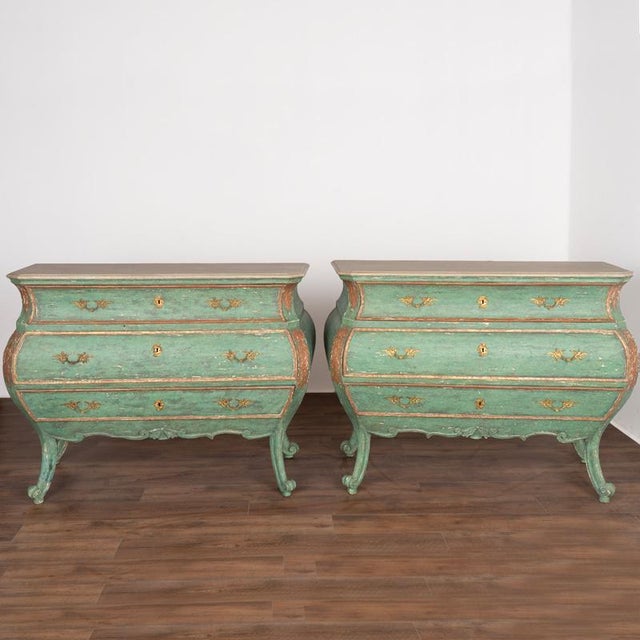 Rococo Pair, 18th Century Italian Large Green Painted Bombay Chest of Drawers Commodes For Sale - Image 3 of 18