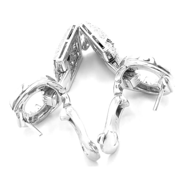 Cartier 1990s Pair of Cartier Black Onyx Diamond Gold Panthere Panther Earrings For Sale - Image 4 of 13