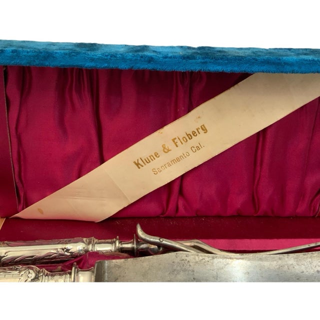 Antique Reed & Barton Renaissance Silverplate 3-Piece Roast Carving Set in Original Klune & Floberg Case Usa C. 1890–1910 For Sale - Image 10 of 12