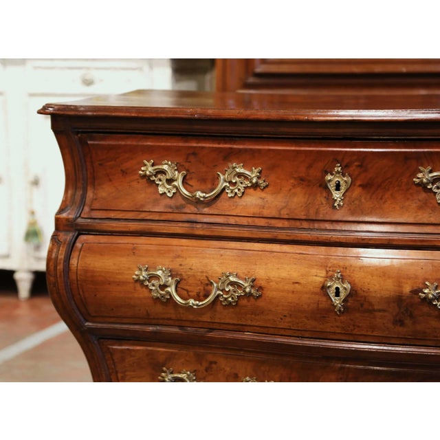 18th Century French Louis XV Mahogany Three-Drawer Commode Tombeau From Bordeaux For Sale - Image 9 of 13