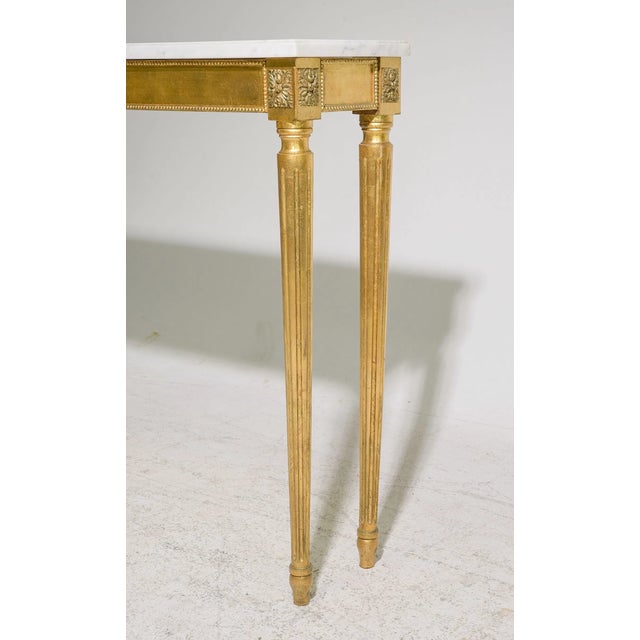French 1920s Louis XVI Style White Marble Top Gilded Console For Sale - Image 3 of 4
