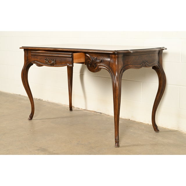 1950s Tomlinson Furniture French Provincial Louis XV Carved Walnut Writing Desk | Circa 1950s For Sale - Image 5 of 14