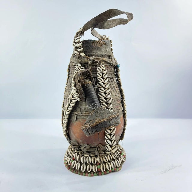 African Early 20th Century Ethiopian Milk Jug For Sale - Image 3 of 9