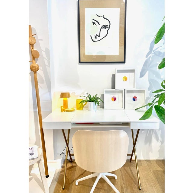 Cosimo Desk with White Mat Lacquered Top & Golden Frame by Marco Zanuso Jr. for Adentro, 2017 For Sale - Image 13 of 14