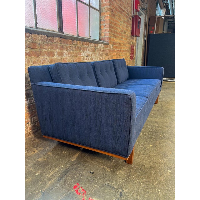 Mid-Century Modern Mid-Century Modern Sofa in the Style of Marshall Field’s – Newly Upholstered For Sale - Image 3 of 9