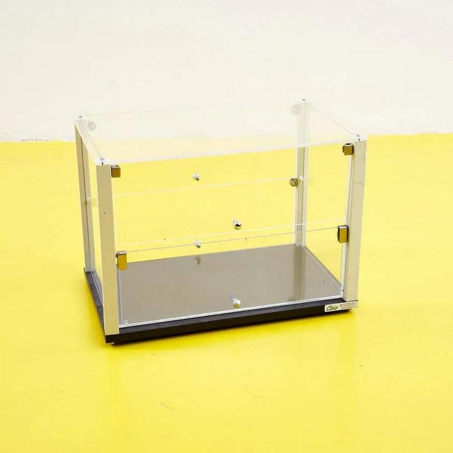 Early 21st Century Display Box in Transparent Acrylic For Sale - Image 5 of 5
