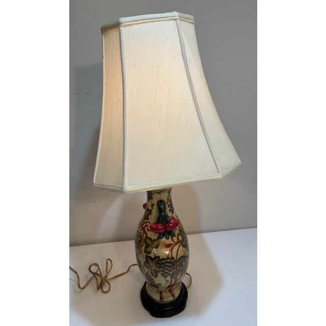 Vanilla Tuscan Fruit & Vine Ceramic Urn Table Lamp — Italian Villa Mediterranean Vineyard Decor For Sale - Image 8 of 12