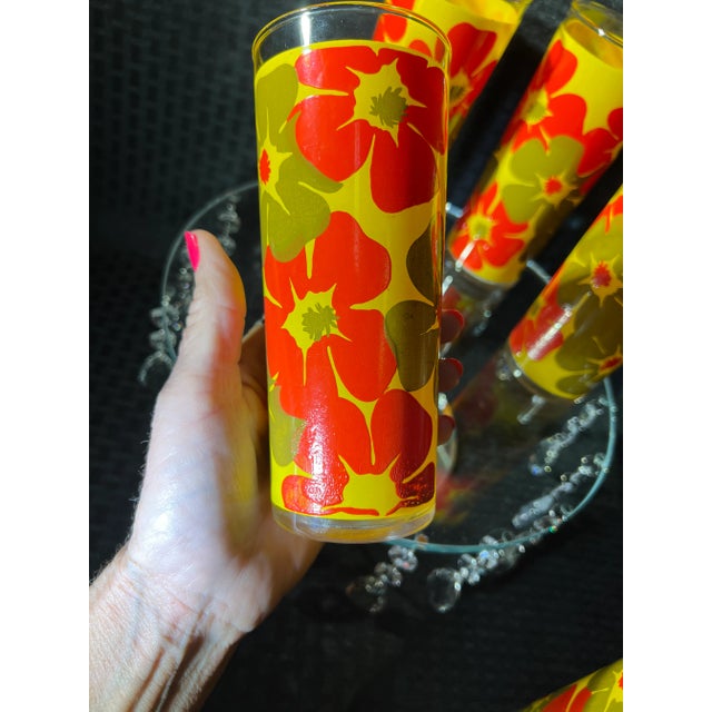 Glass 1960's Bright and Colorful Hibiscus Flowers Glassware Set- 6 Pieces For Sale - Image 7 of 11