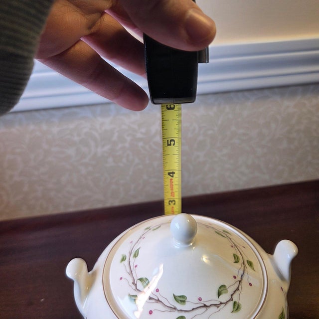 1990s Vintage 1990 Wedgwood "Green Leaf" Queen's Ware Sugar & Creamer Set For Sale - Image 5 of 15