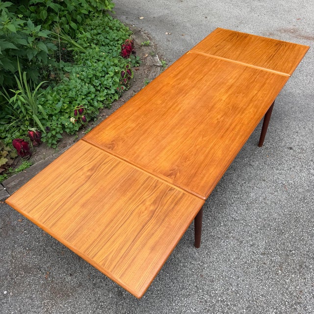 Mid-Century Modern Mid-Century Modern Danish Draw-Leaf Teak Dining Table For Sale - Image 3 of 12