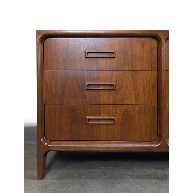 Mid Century Modern Walnut 9-Drawer Lowboy Dresser by Widdicomb, C1960s For Sale - Image 11 of 18